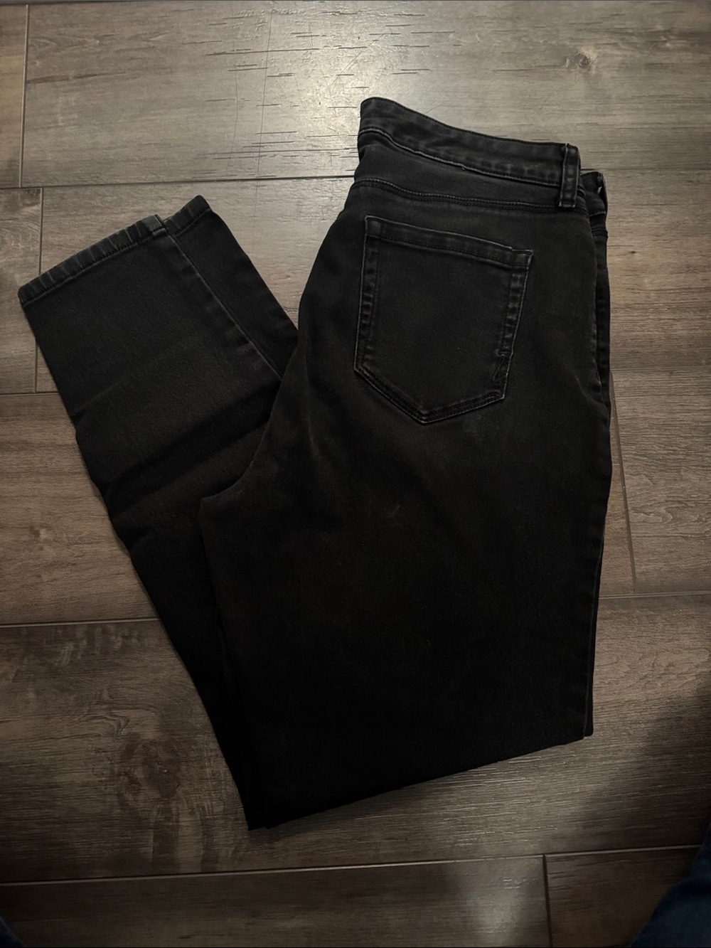 Women’s Black Curvy Skinny Jeans